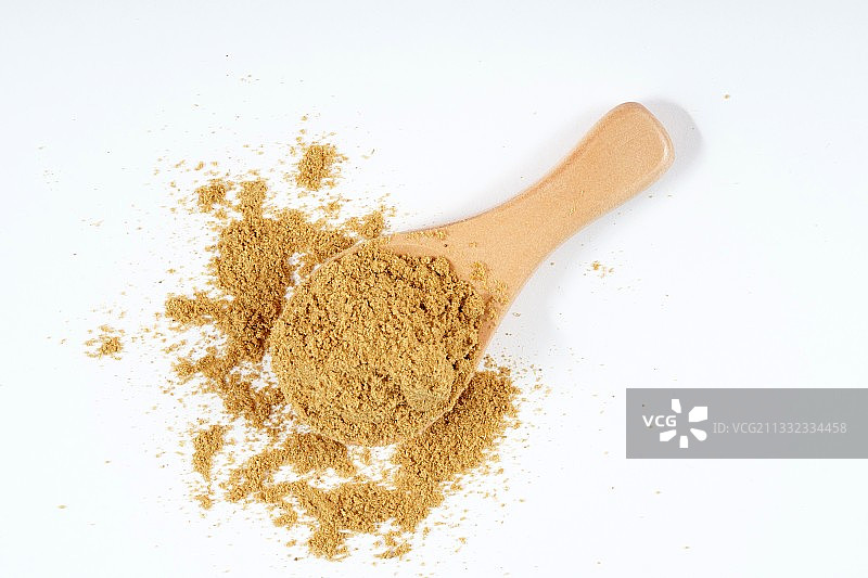 白色背景上的研磨咖啡特写图片素材