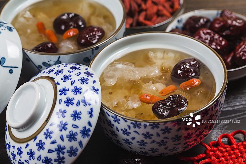 桃胶炖红枣图片素材