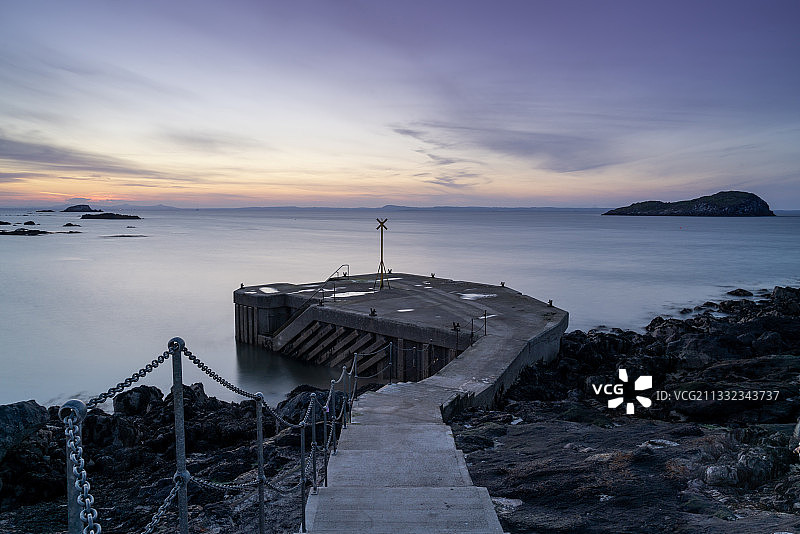 北贝里克日落时分的海景，英国图片素材