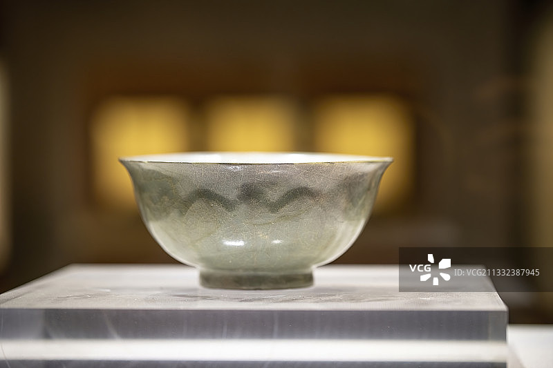 南宋_老虎洞窑_青釉瓷_莲瓣碗_杭州市博物馆图片素材