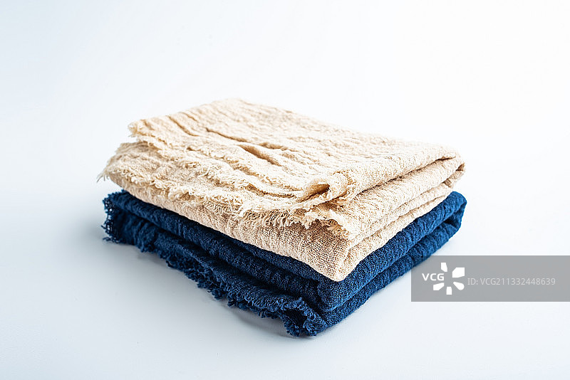 折叠的水洗麻棉面料图片素材