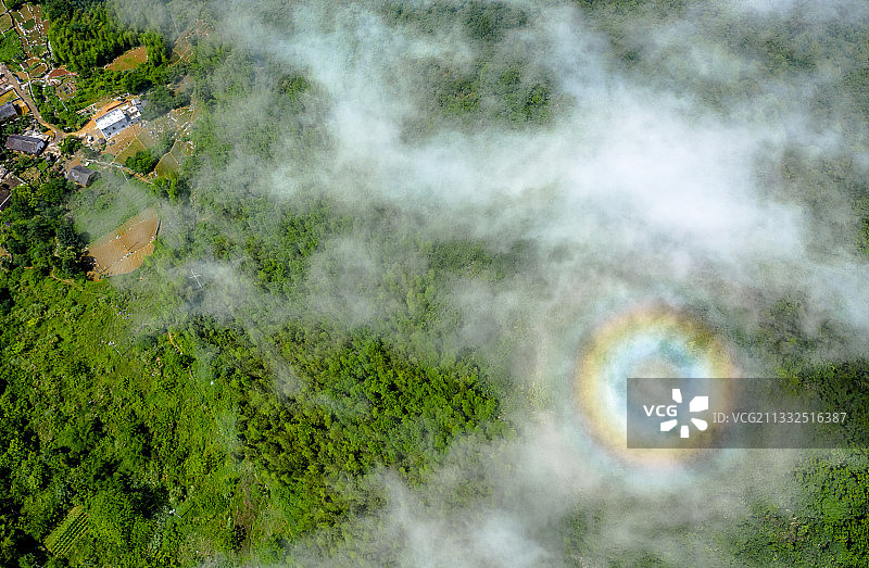 中国广东省清远市阳山县水吊村云海佛光图片素材