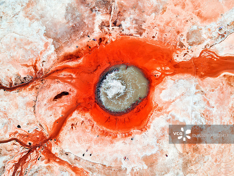 茫崖之眼艾肯泉图片素材