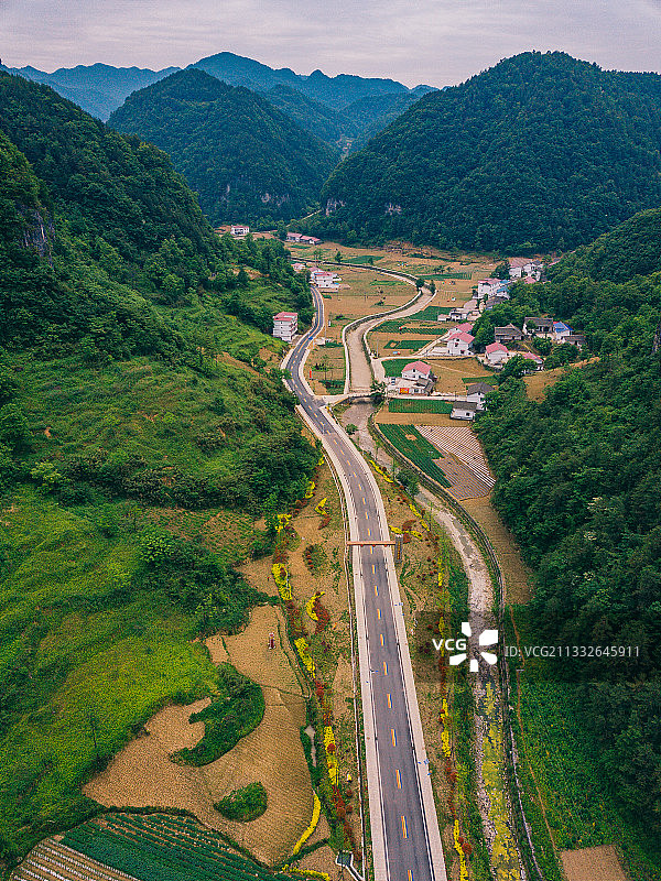 四川曾家山生态旅游环线公路图片素材