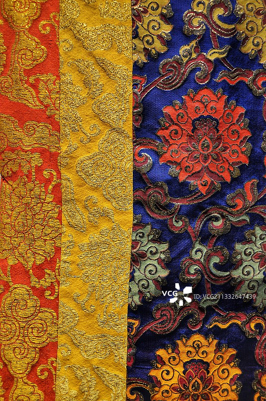 西藏拉萨 藏戏戏袍图片素材