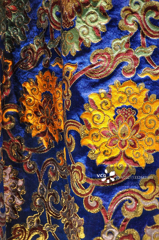 西藏拉萨 藏戏戏袍图片素材