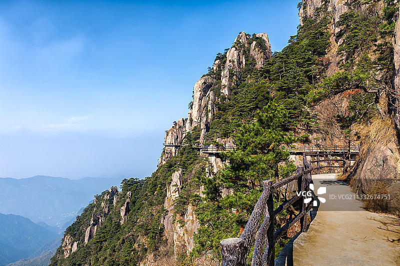 安徽九华山-悬崖栈道图片素材