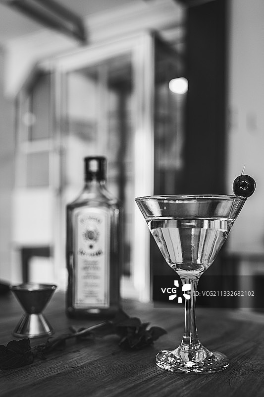 桌子上饮料的特写图片素材