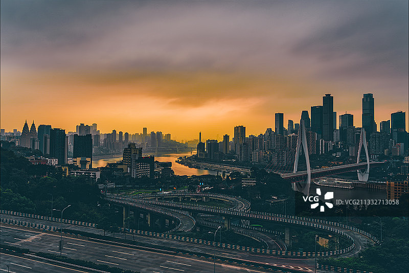 重庆渝中 龙门浩 海棠溪 南山立交图片素材