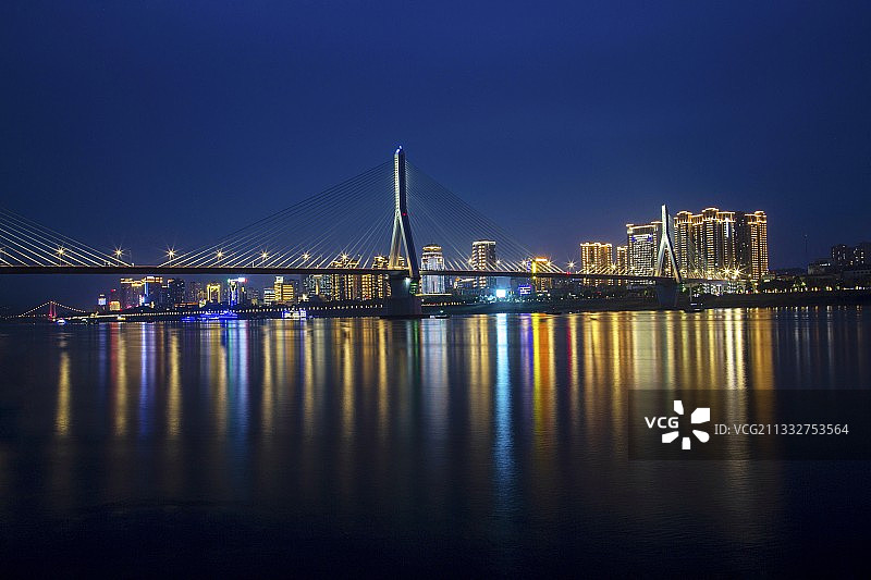 湖北省宜昌市夷陵长江大桥图片素材