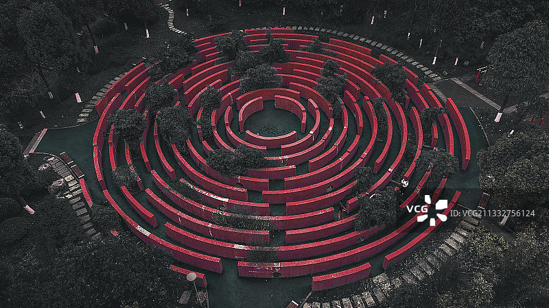 公园内的迷宫图片素材