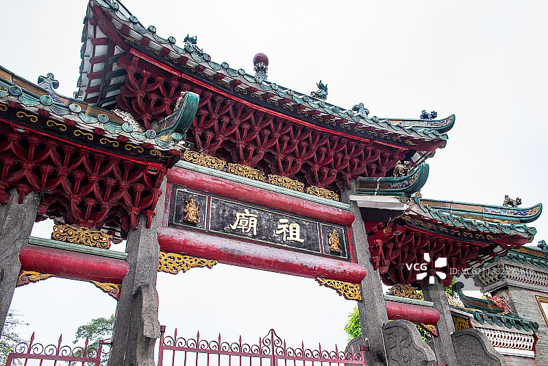 中国广东省佛山祖庙博物馆大门牌坊图片素材