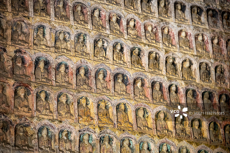 中国河南郑州巩义石窟寺内的石窟雕刻图片素材
