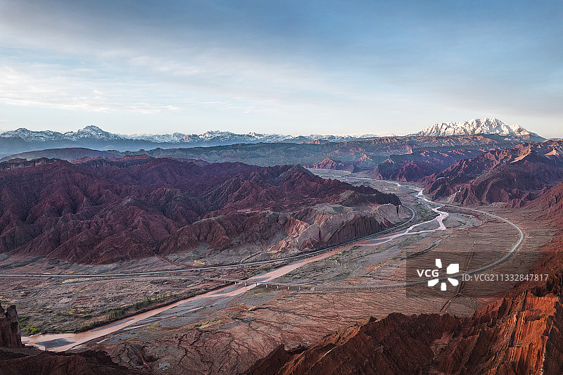 新疆天山独库公路库车大峡谷风光图片素材