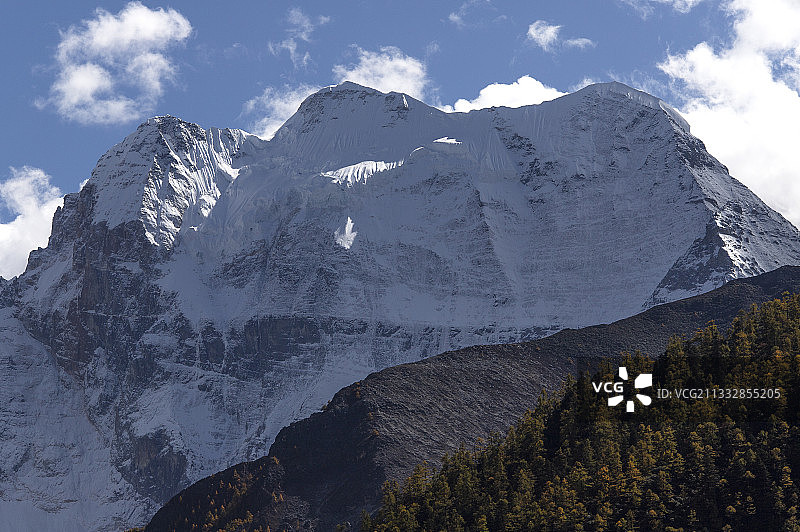 长焦远眺仙乃日图片素材