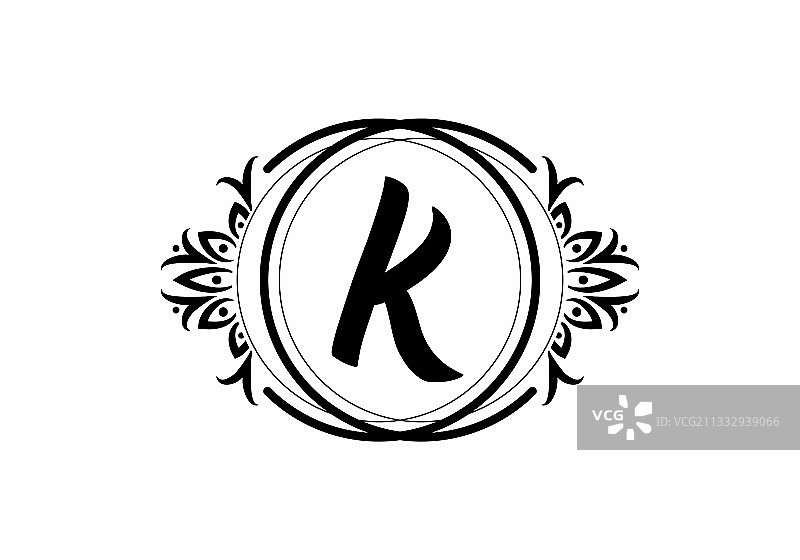 经典边框中的黑色字母K图片素材