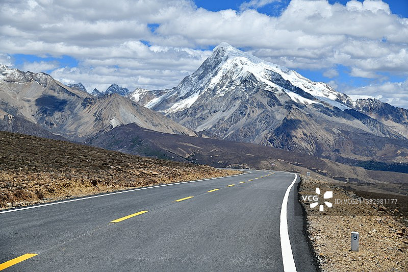 格聂神山南线风光图片素材