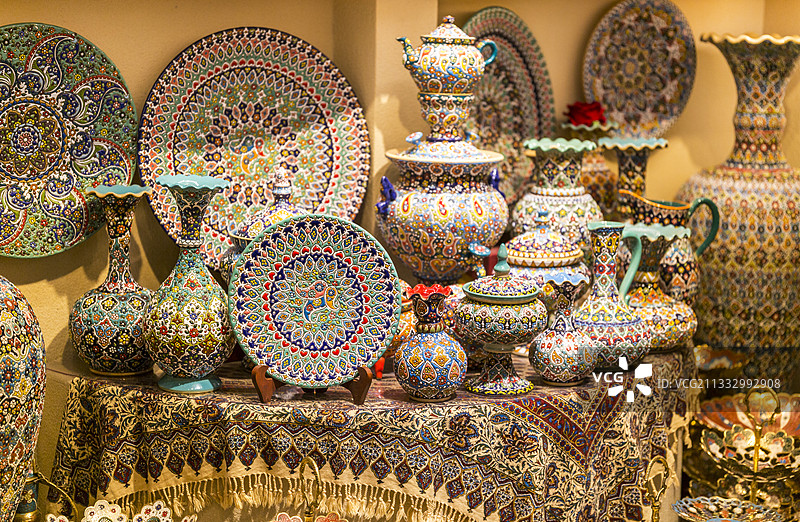 新疆大巴扎西域特色陶瓷艺术图片素材
