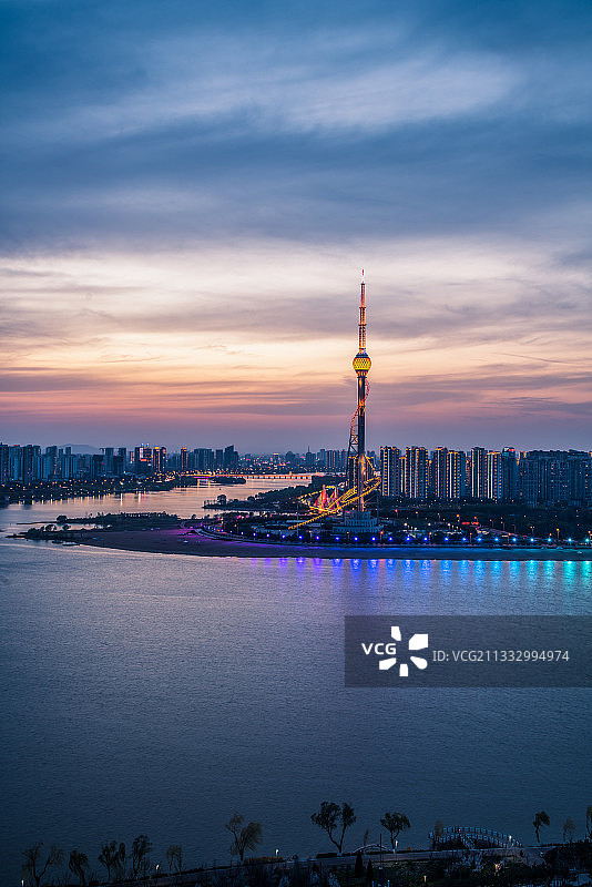 临沂广播电视塔图片素材