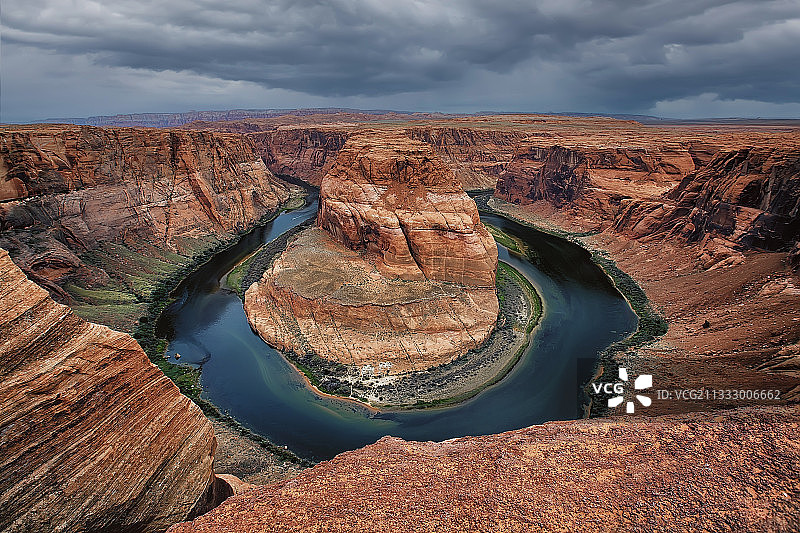 科罗拉多河大拐弯高角度景观，美国亚利桑那州图片素材