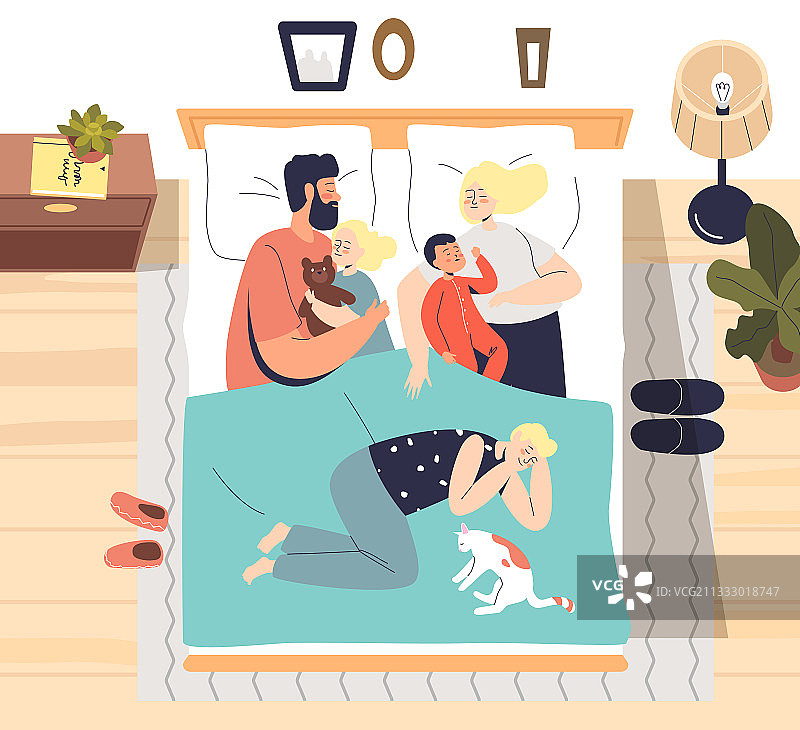 父母和小孩在同一张大床上睡觉图片素材