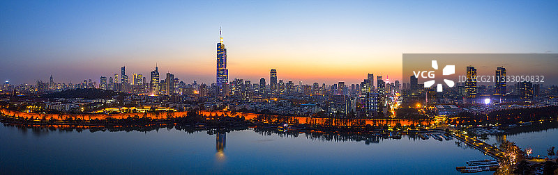 航拍南京玄武湖风光全景图片素材