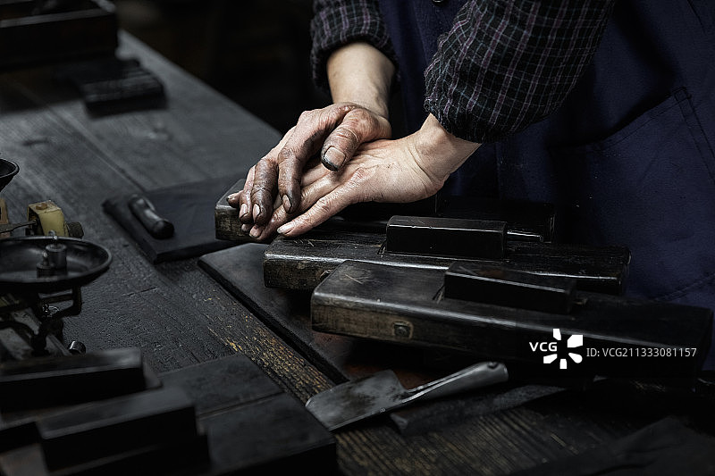 安徽宣城绩溪制墨图片素材