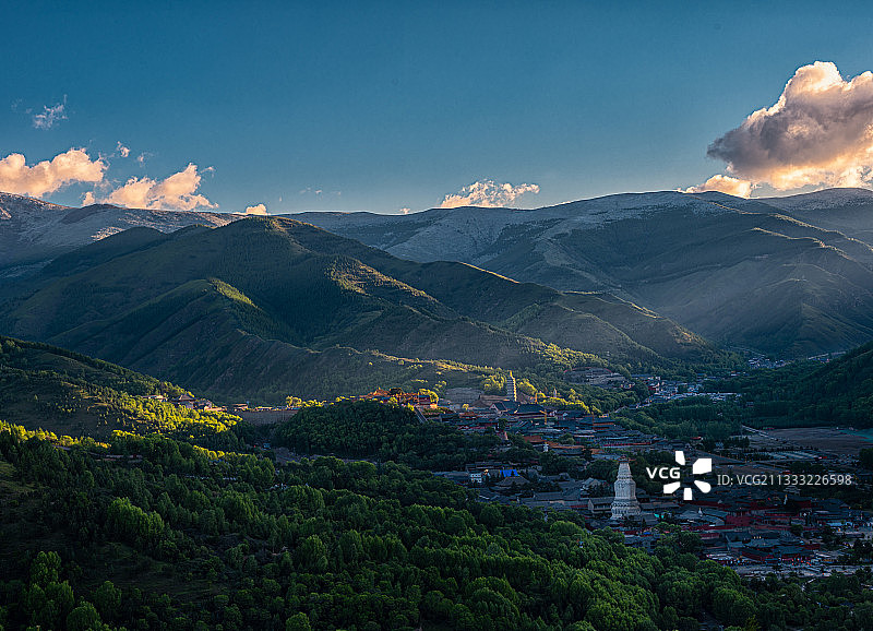 台怀镇的第一缕阳光图片素材