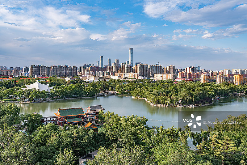 北京龙潭湖公园与国贸CBD图片素材