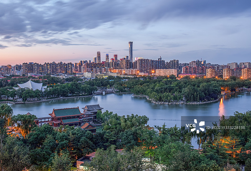 北京龙潭湖公园与国贸CBD图片素材