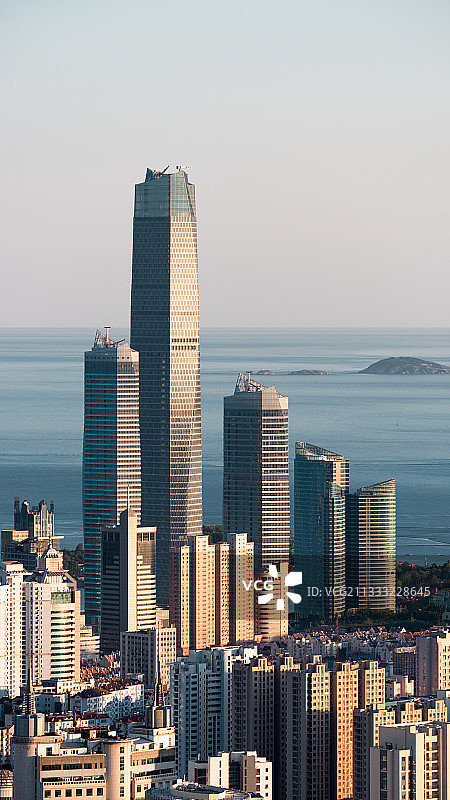 青岛最高楼海天中心图片素材
