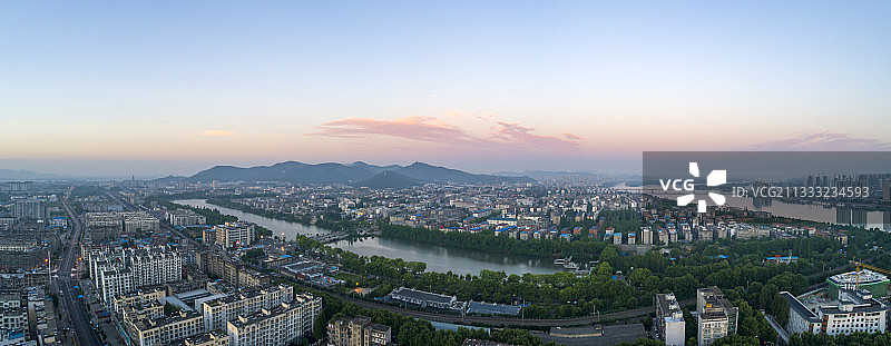 航拍襄阳古城全景朝霞风光图片素材
