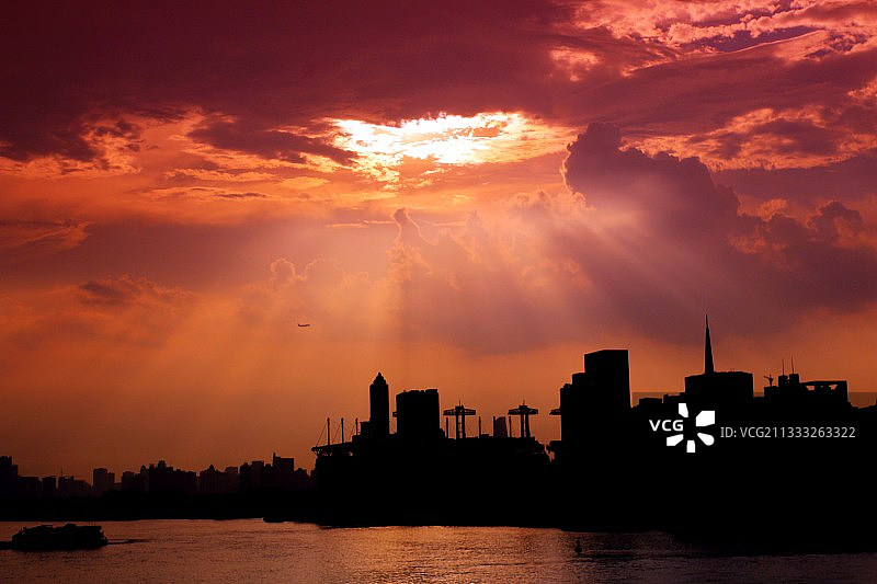 天窗（晚霞）图片素材