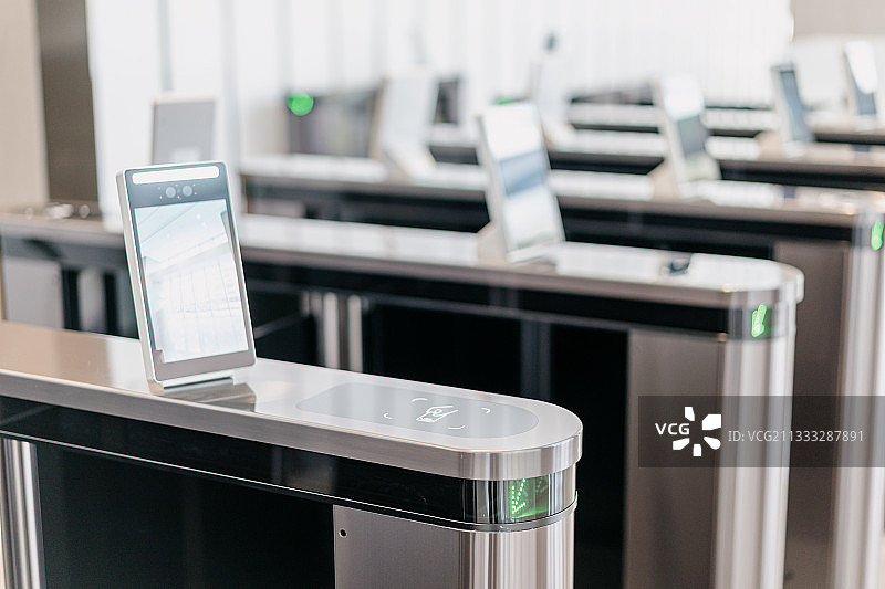 高级办公大厦人脸识别安保系统图片素材