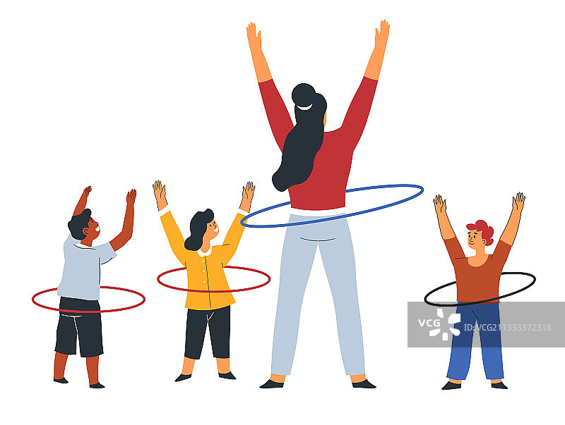 体育课上老师和孩子们玩呼啦圈图片素材