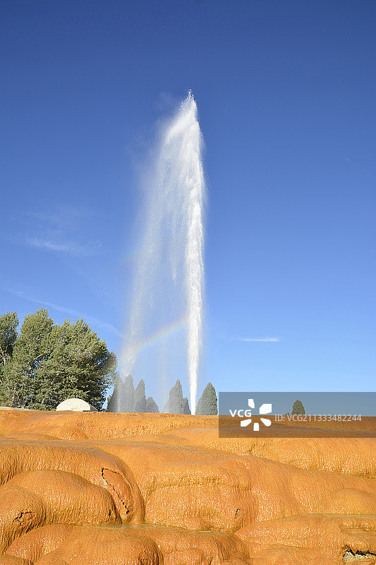 美国爱达荷州苏打泉的间歇泉图片素材