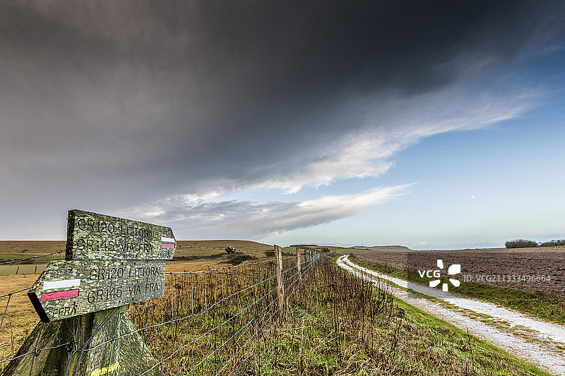 法国滨海Sentier du Littoral的GR 120路线图片素材