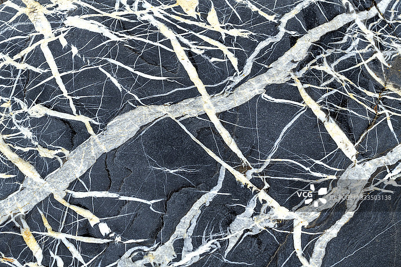 法国上普罗旺斯阿尔卑斯省于贝伊的方解石纹石灰石图片素材