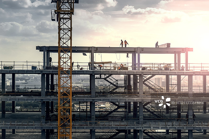 建筑工地，在建的钢结构大楼图片素材