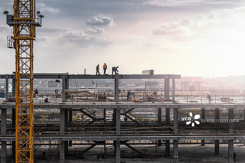 建筑工地，在建的钢结构大楼图片素材