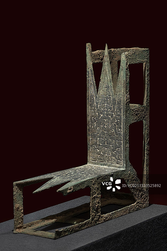 珍贵文物，青铜器曲尺形建筑构件，春秋时期，陕西历史博物馆收藏图片素材