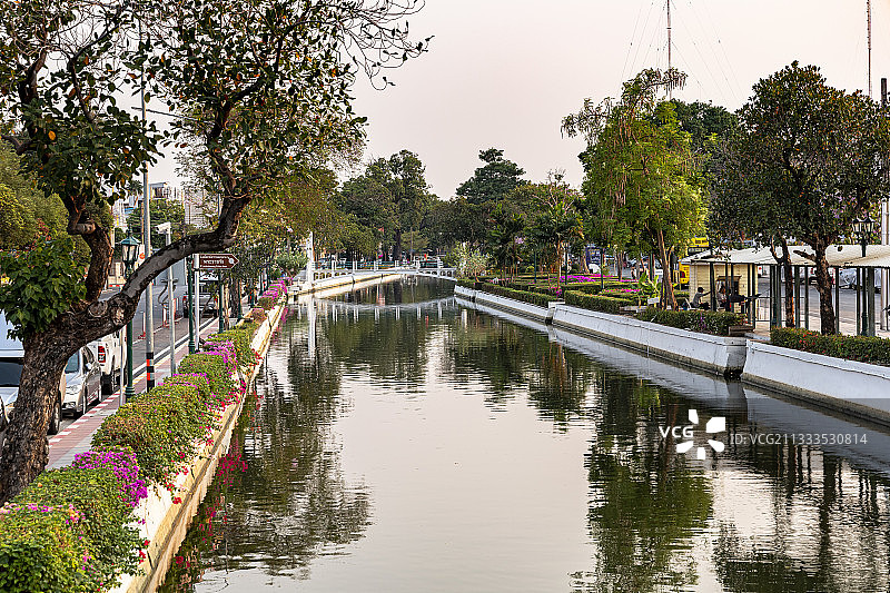 泰国曼谷老城区的河道图片素材