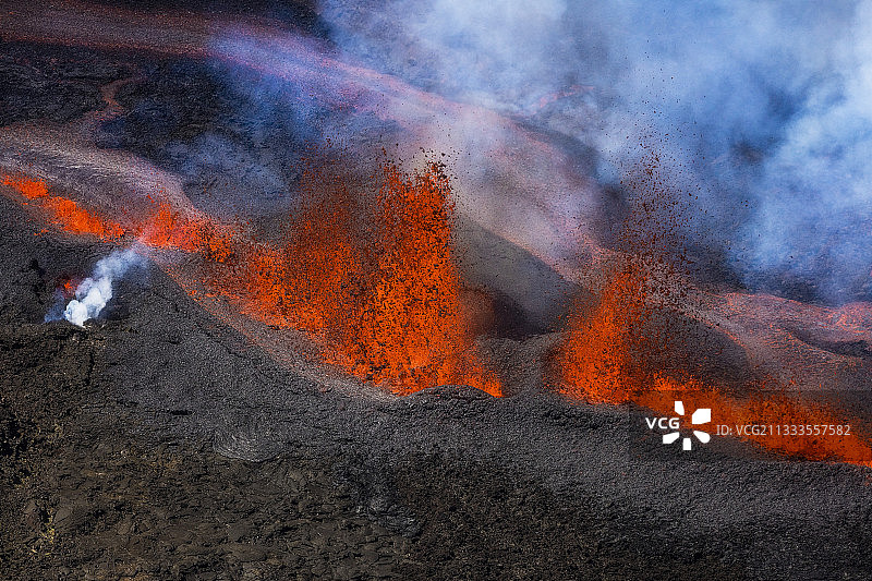 富尔奈斯火山活动，2016年9月11日火山喷发，留尼汪图片素材