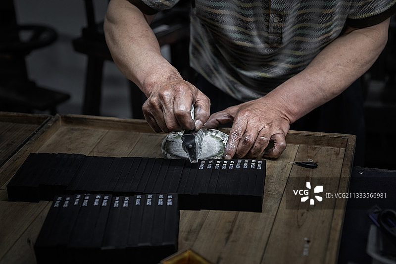 宣城绩溪县墨业非遗徽墨制作图片素材