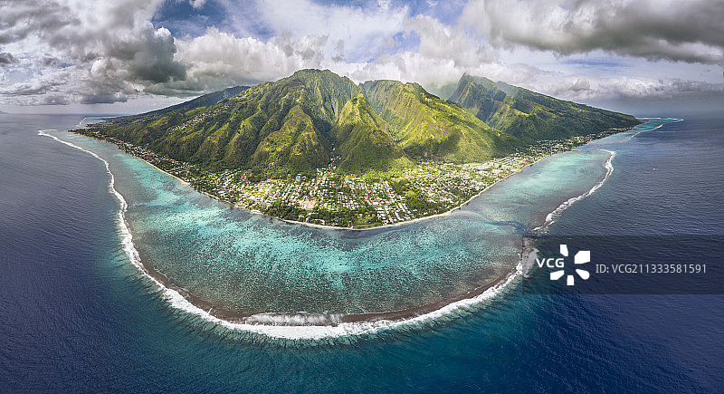 法属波利尼西亚塔希提岛鸟瞰图图片素材
