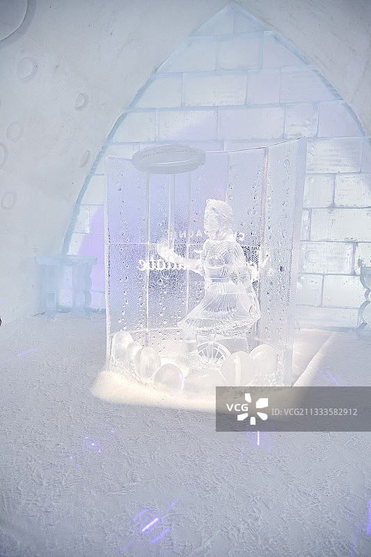 画廊中的冰雕，冰酒店，加拿大魁北克图片素材