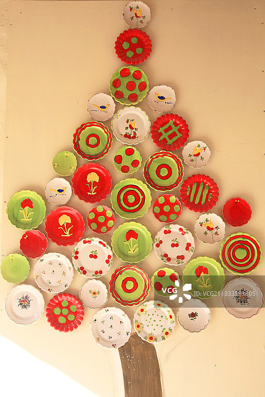 陶艺家Martine Gilles和Jaap Wieman在法国普罗旺斯Brantes村制作的陶土作品图片素材