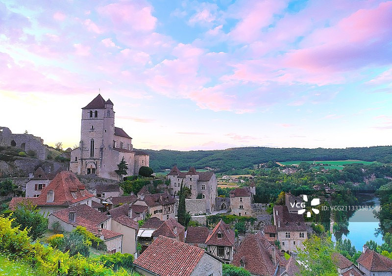 法国奥克西塔尼洛特省圣锡尔克拉波皮中世纪村庄图片素材