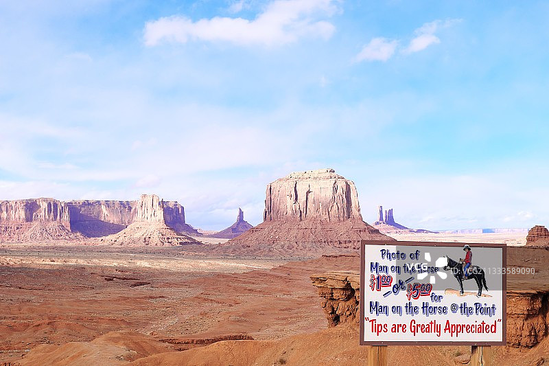 美国犹他州纳瓦霍部落公园纪念碑谷图片素材