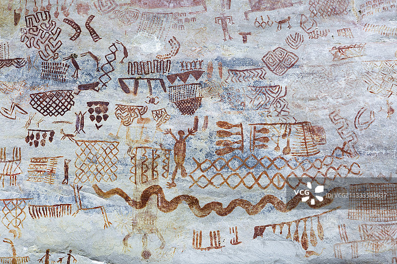 哥伦比亚圣何塞 del 瓜维亚雷奇里比克特国家公园的岩画图片素材